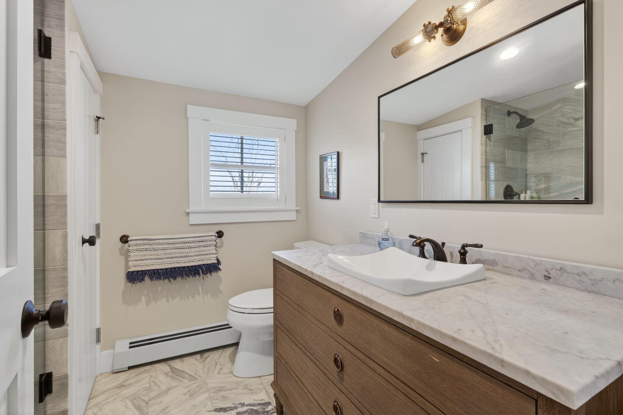 15 Langsford Road, Unit 8 Kennebunkport, ME 04046 - Photo 16 of 36 Full bath