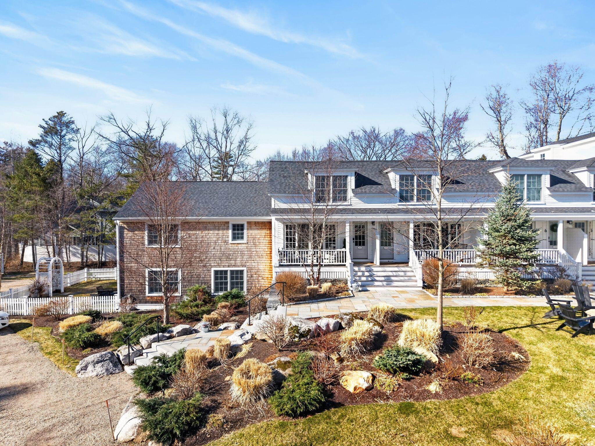 15 Langsford Road, Unit 8 Kennebunkport, ME 04046 - Photo 2 of 36 15 Langsford Rd #8