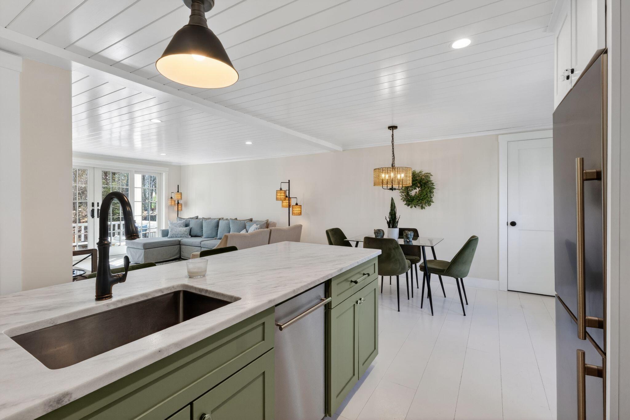 15 Langsford Road, Unit 8 Kennebunkport, ME 04046 - Photo 27 of 36 Kitchen