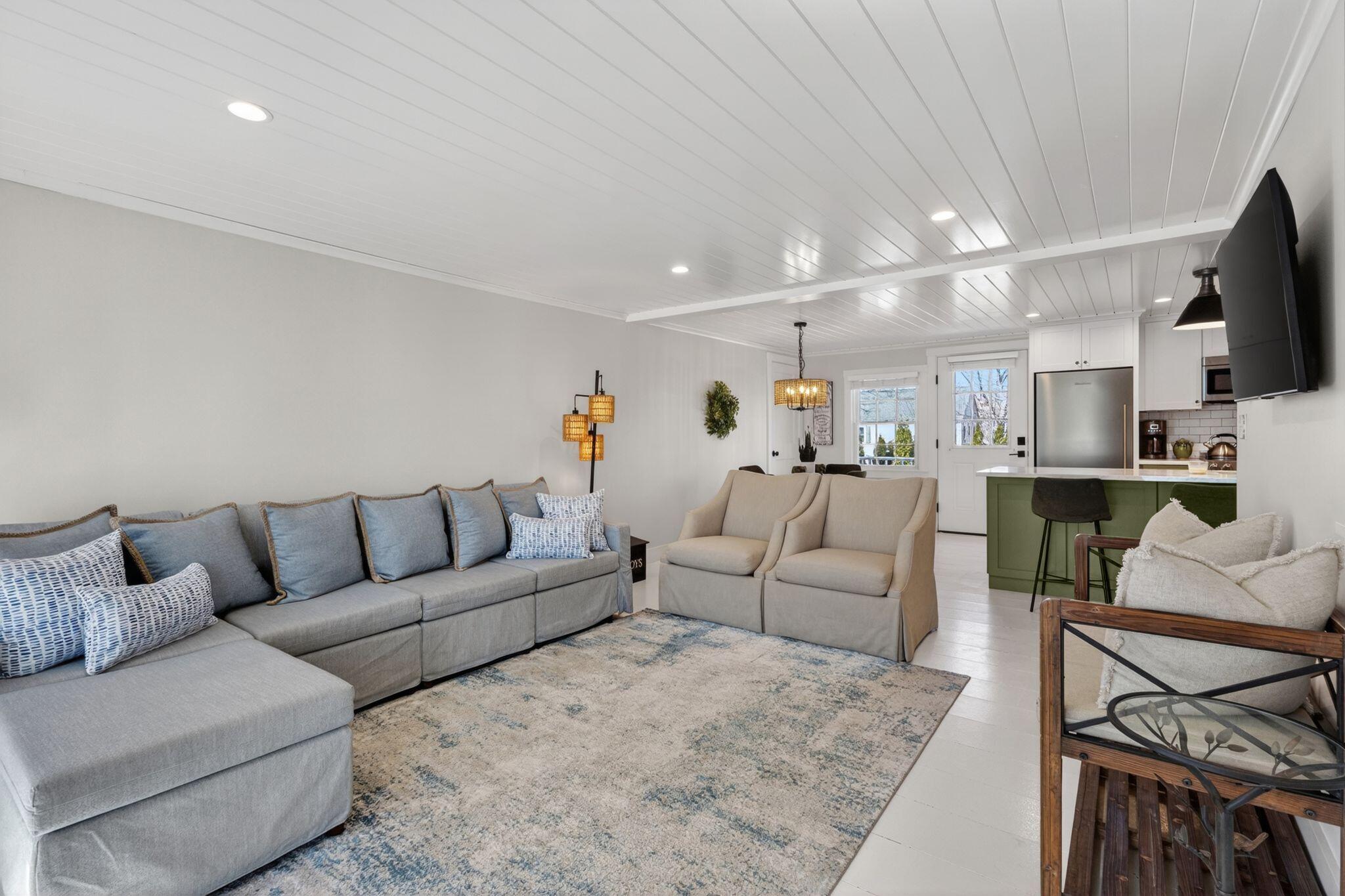 15 Langsford Road, Unit 8 Kennebunkport, ME 04046 - Photo 6 of 36 Living room