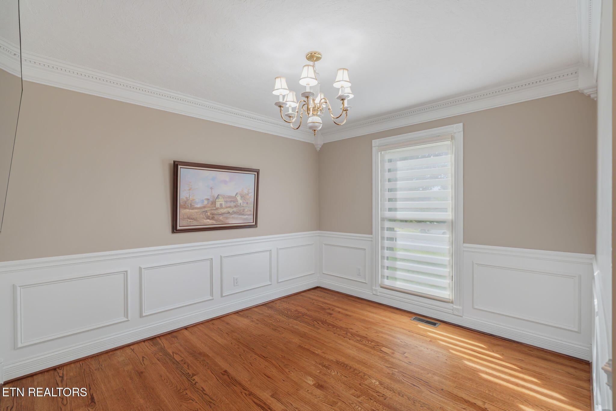 817 Tate Trotter Road Powell, TN 37849 - Photo 9 of 52 9-web-or-mls-817 Tate Trotter Road-2