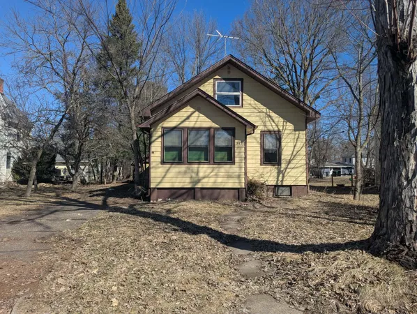 $117,675 | 343 North 3rd Street, New Richmond, WI 54017