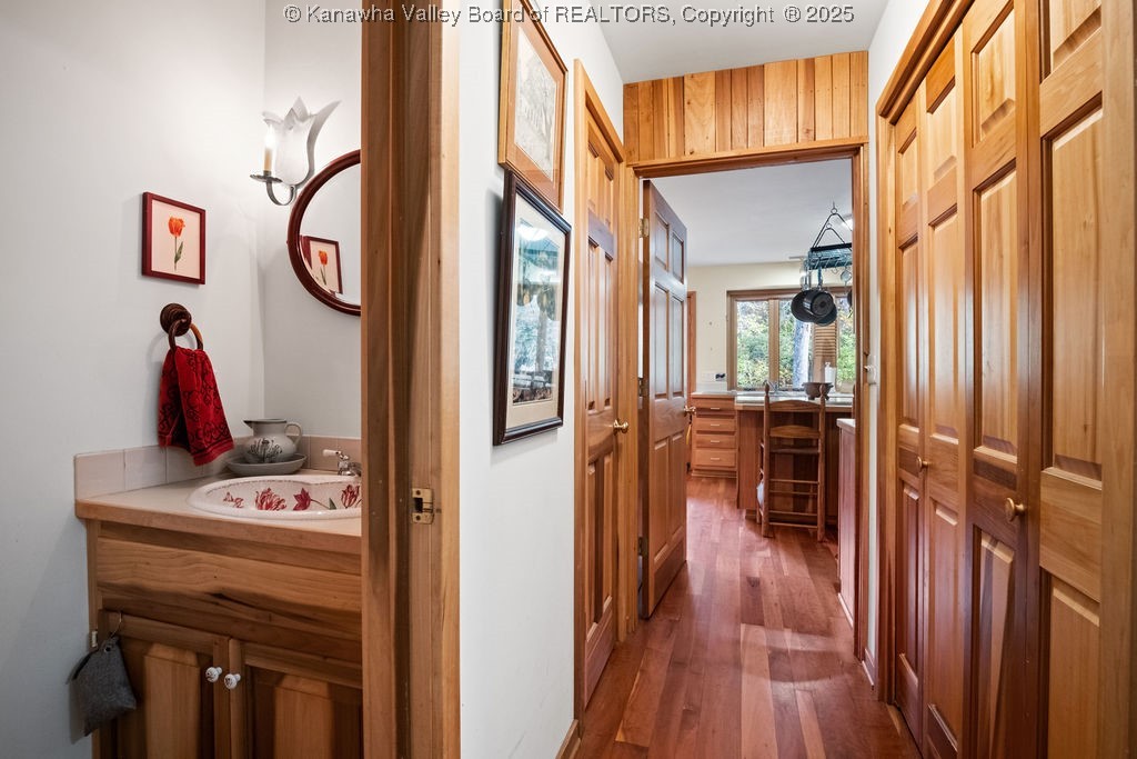 1359 Gordon Dilley Road Marlinton, WV 24954 - Photo 8 of 44 Gallery Image 8