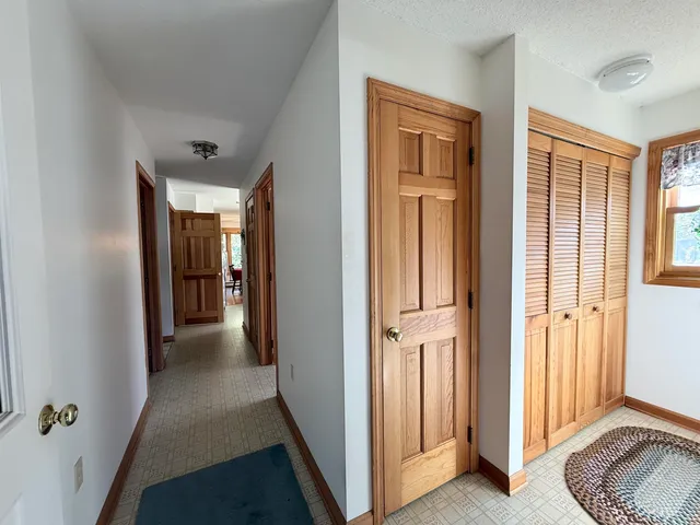 $569,900 | 43 Pleasant Acres Drive, Williston, VT 05495