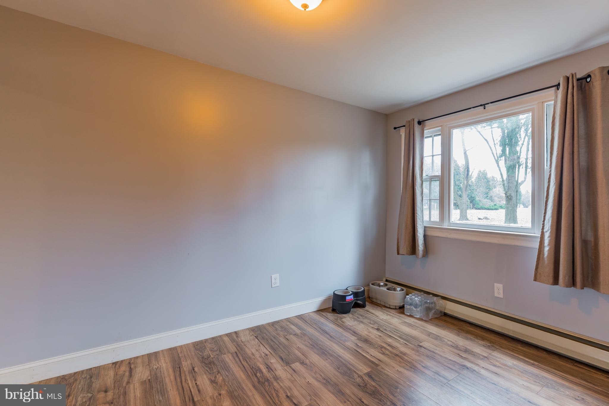 957 Davis Grove Road Horsham, PA 19044 - Photo 7 of 36 Gallery Image 7