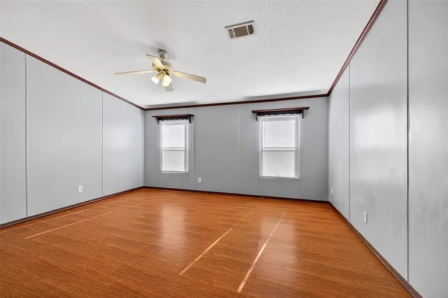 $237,900 | 315 Glenwood Street, Gainesville, TX 76240