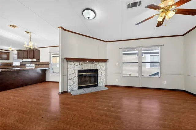 $237,900 | 315 Glenwood Street, Gainesville, TX 76240