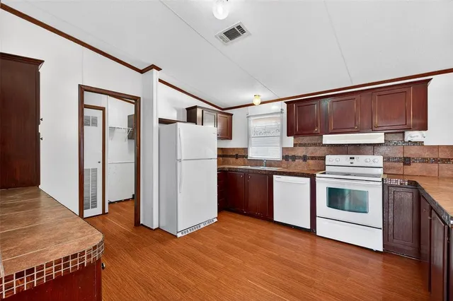 $237,900 | 315 Glenwood Street, Gainesville, TX 76240