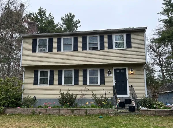 $580,000 | 21 Dinahs Way, Wareham, MA 02571