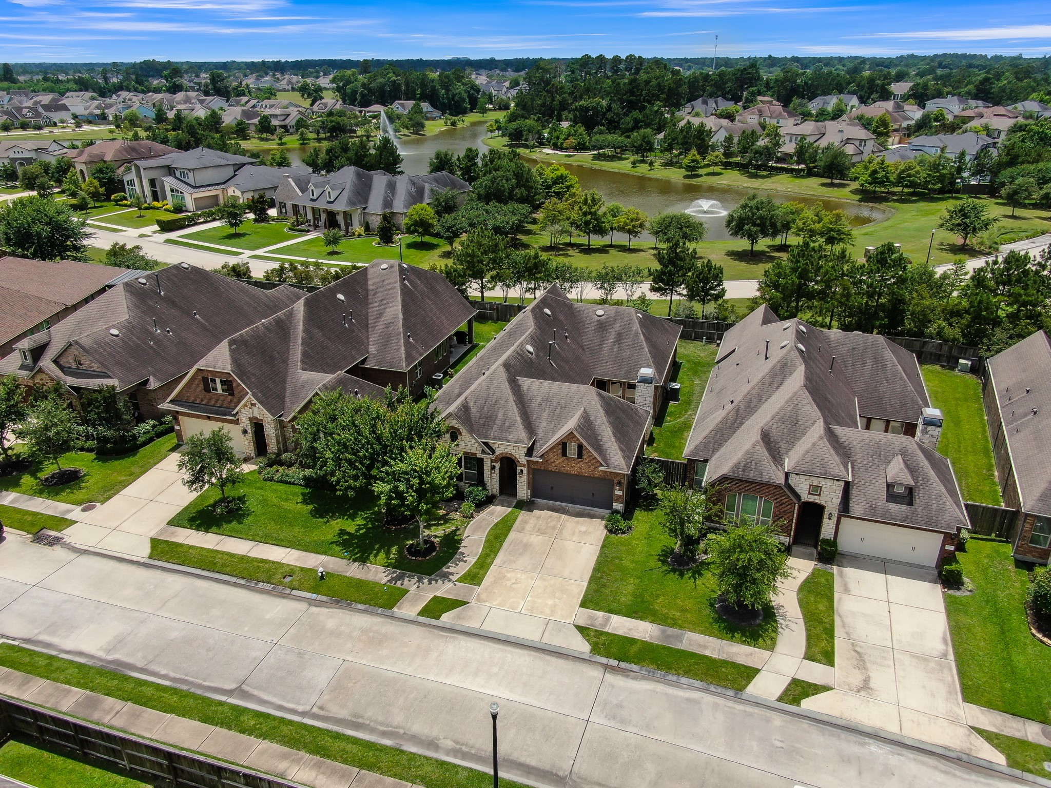 31714 Pierwood Court Spring, TX 77386 - Photo 40 of 49 an aerial view of a house with a garden