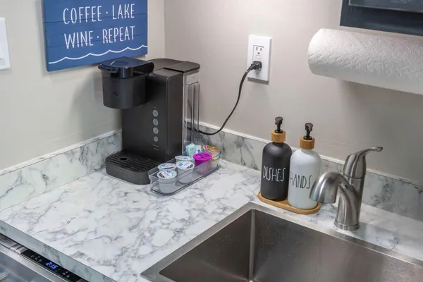 $177,500 | 1085 Bluewater Drive, Unit 115, Moneta, VA 24121