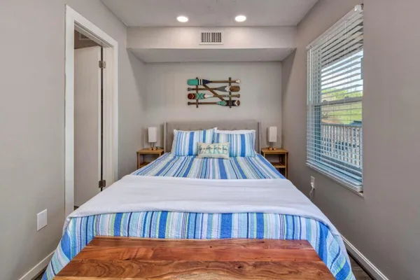 $177,500 | 1085 Bluewater Drive, Unit 115, Moneta, VA 24121