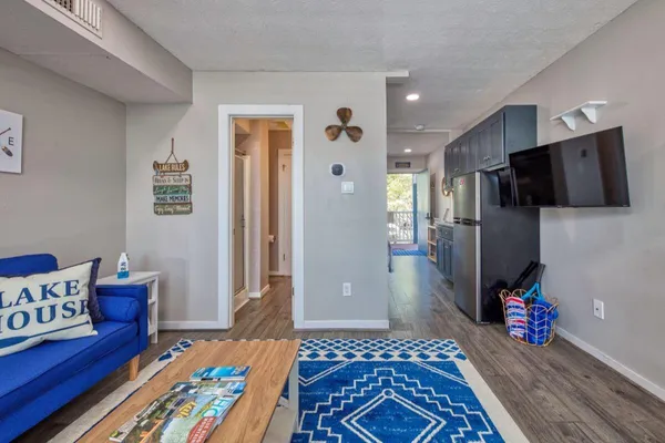 $177,500 | 1085 Bluewater Drive, Unit 115, Moneta, VA 24121