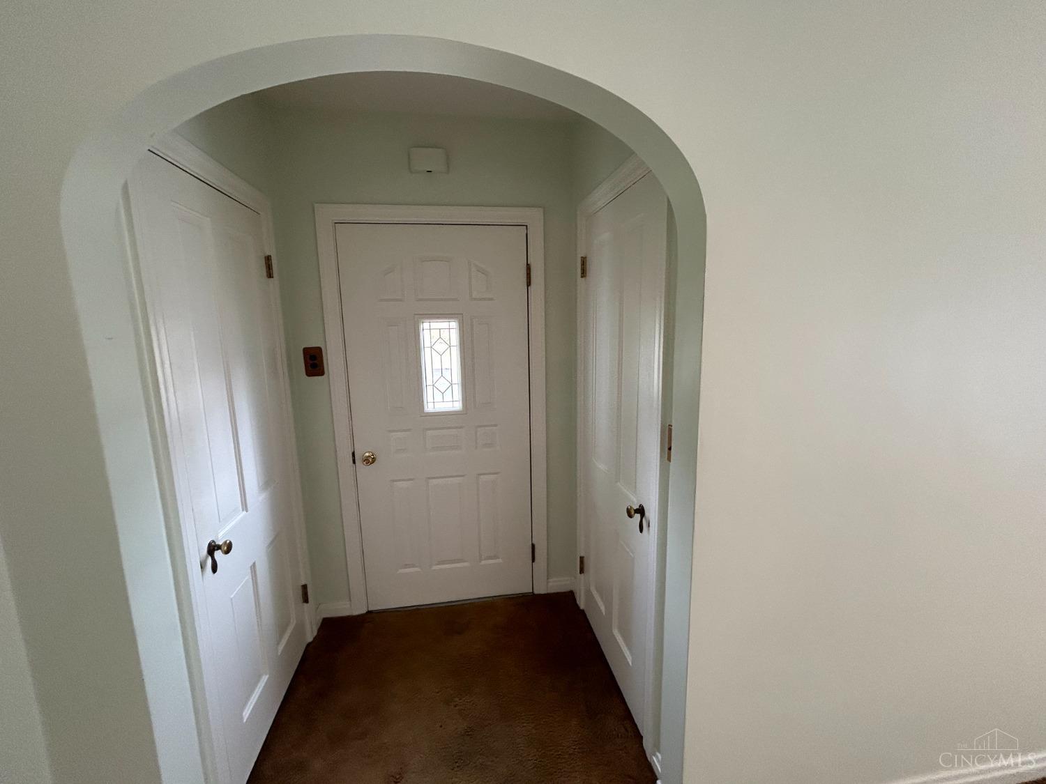 7829 Plainfield Road Cincinnati, OH 45236 - Photo 4 of 24