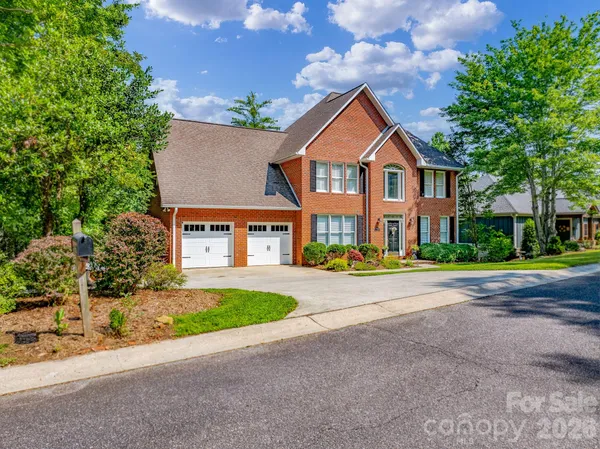 front view of house with a yard