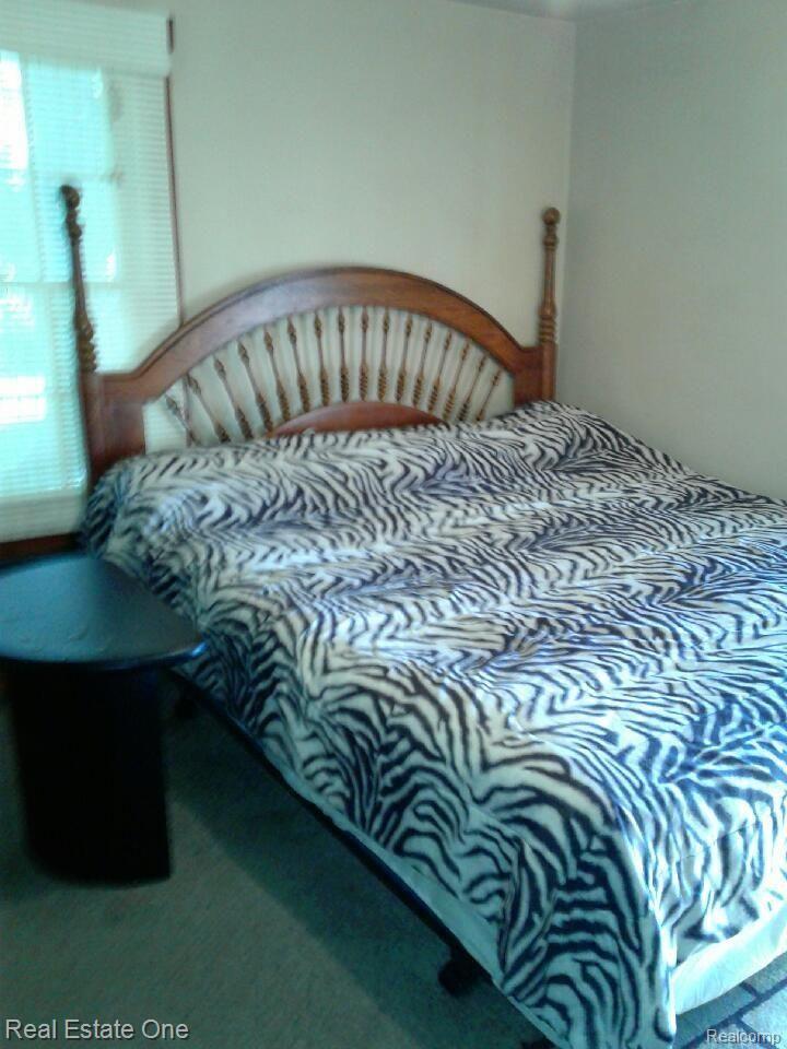 176 East Tienken Road Rochester, MI 48307 - Photo 9 of 9 bedrpp, 2 toml.JPG