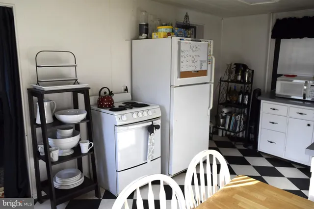 $169,900 | 4 Hazel Avenue, Pennsville, NJ 08070