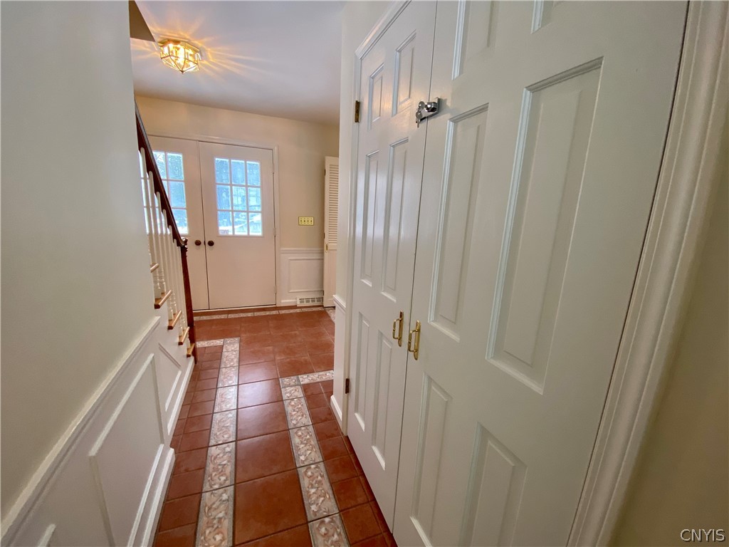 7492 Armstrong Road Manlius, NY 13104 - Photo 15 of 50