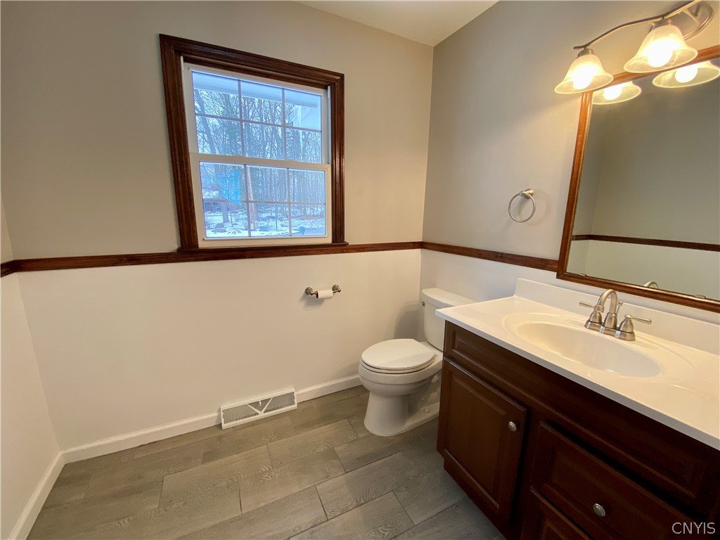 7492 Armstrong Road Manlius, NY 13104 - Photo 26 of 50