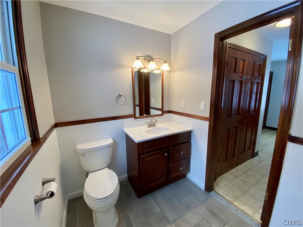 7492 Armstrong Road Manlius, NY 13104 - Photo 27 of 50