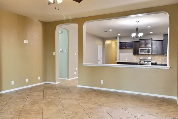 $1,700 | 211 Finch Knoll, San Antonio, TX 78253