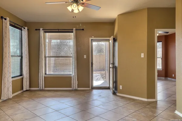 $1,700 | 211 Finch Knoll, San Antonio, TX 78253