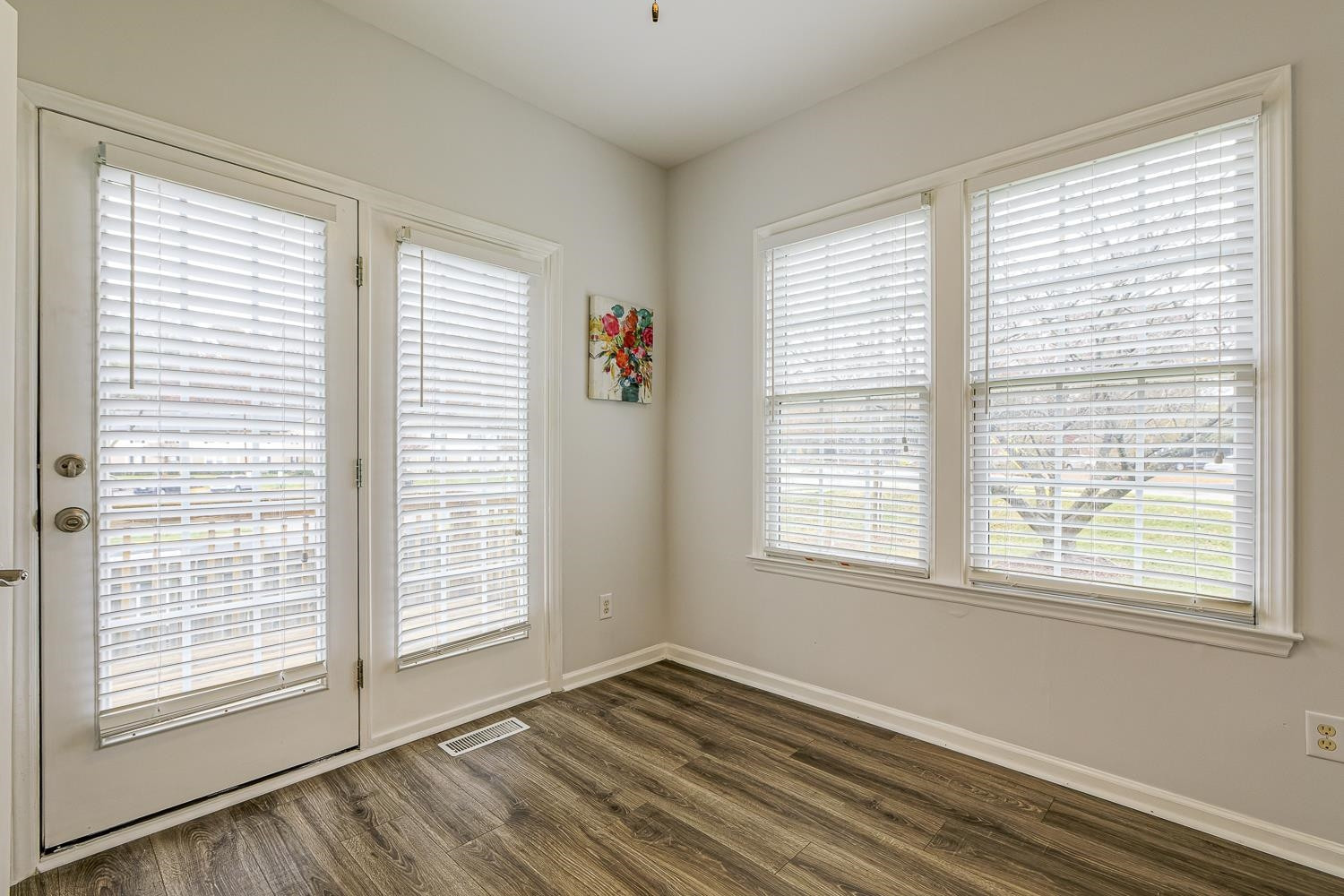 5400 Picket Fence Lane Raleigh, NC 27606 - Photo 7 of 14 Photo 7