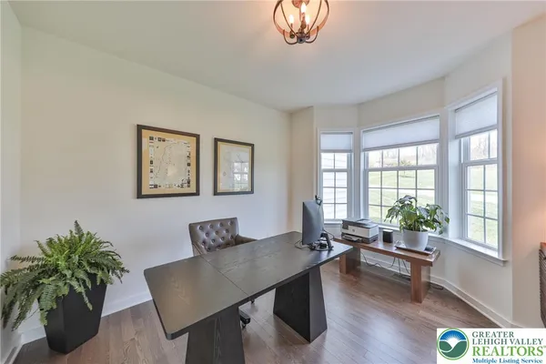 $1,050,000 | 7300 Mount Vernon Drive, Zionsville, PA 18092