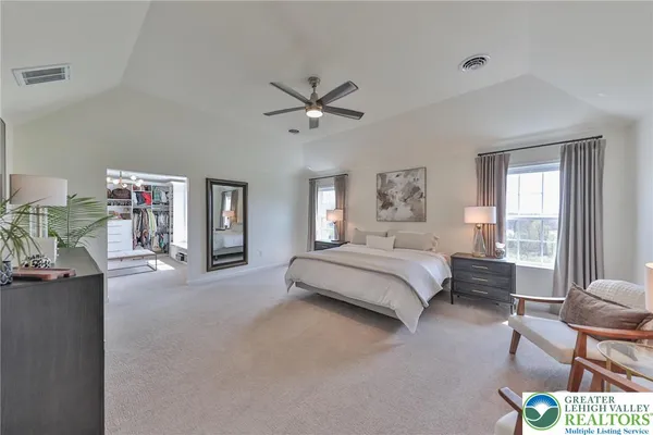 $1,050,000 | 7300 Mount Vernon Drive, Zionsville, PA 18092