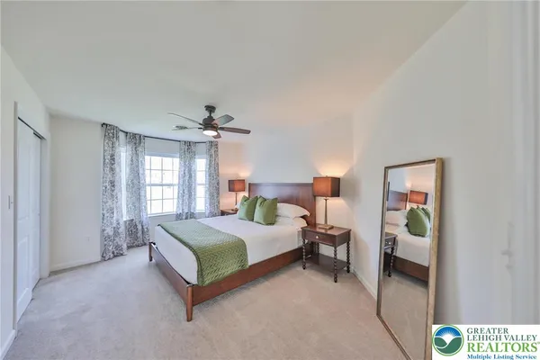 $1,050,000 | 7300 Mount Vernon Drive, Zionsville, PA 18092