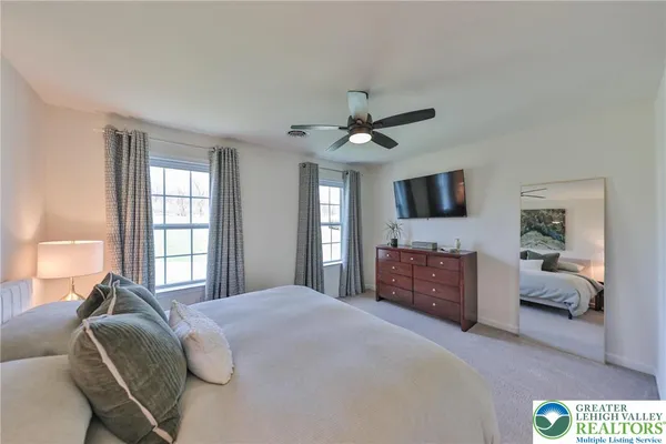 $1,050,000 | 7300 Mount Vernon Drive, Zionsville, PA 18092