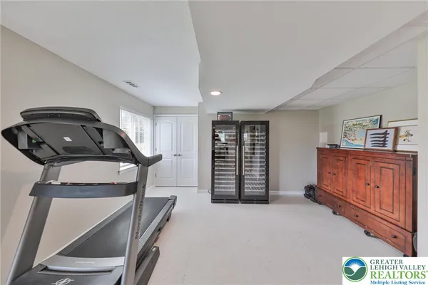$1,050,000 | 7300 Mount Vernon Drive, Zionsville, PA 18092