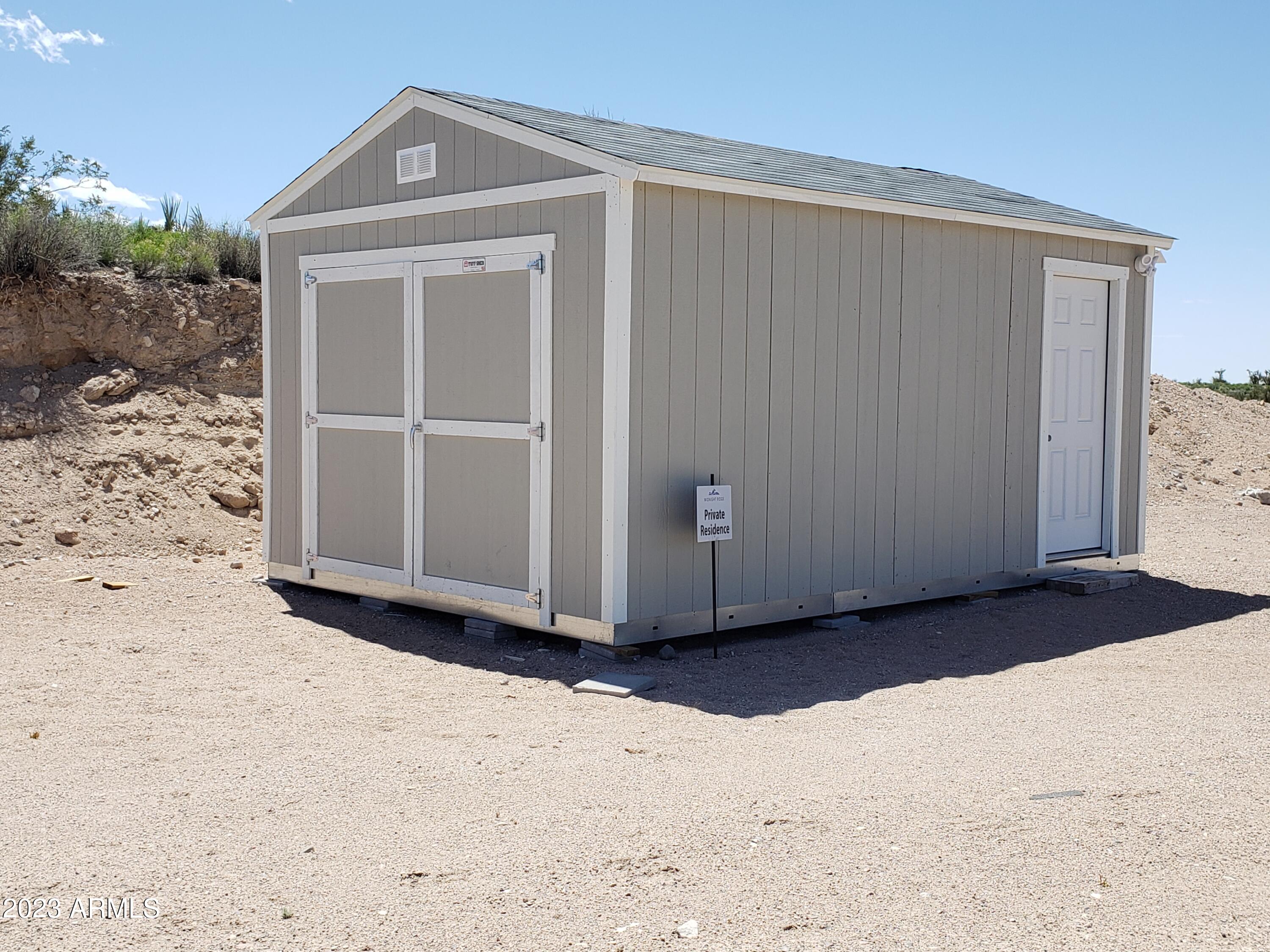 2400 South Rolling Stone Road Kingman, AZ 86401 - Photo 14 of 24 20230423_113844