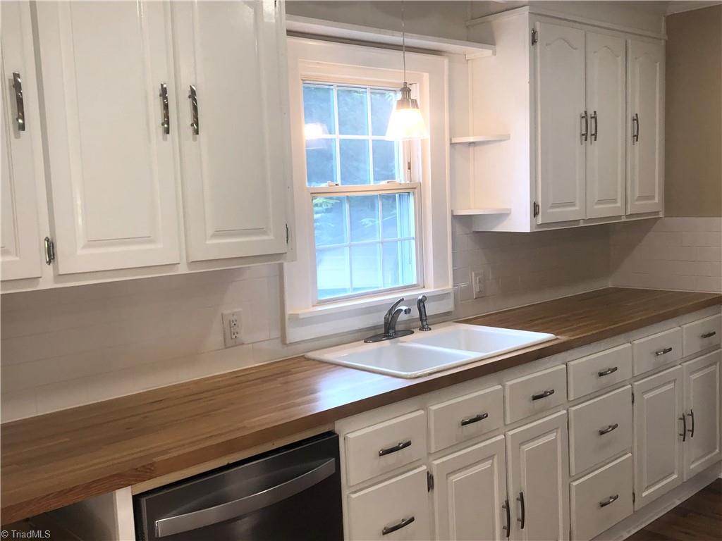 216 Cedarbrook Road Jonesville, NC 28642 - Photo 6 of 19 Another view