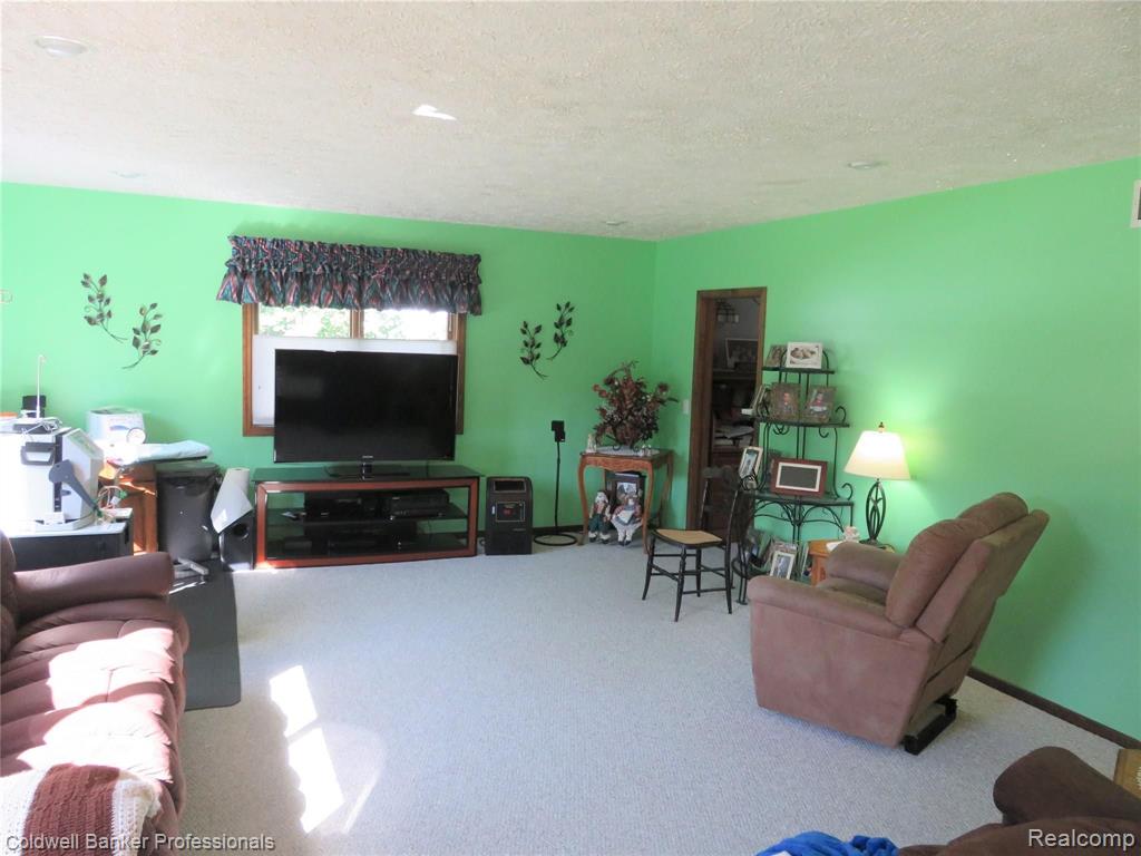 2765 Gramer Road Webberville, MI 48892 - Photo 3 of 20
