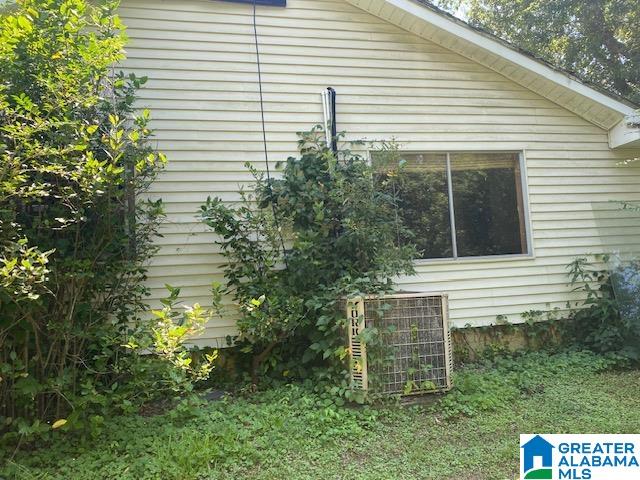 1023 Earl Roberts Road Anniston, AL 36207 - Photo 8 of 59