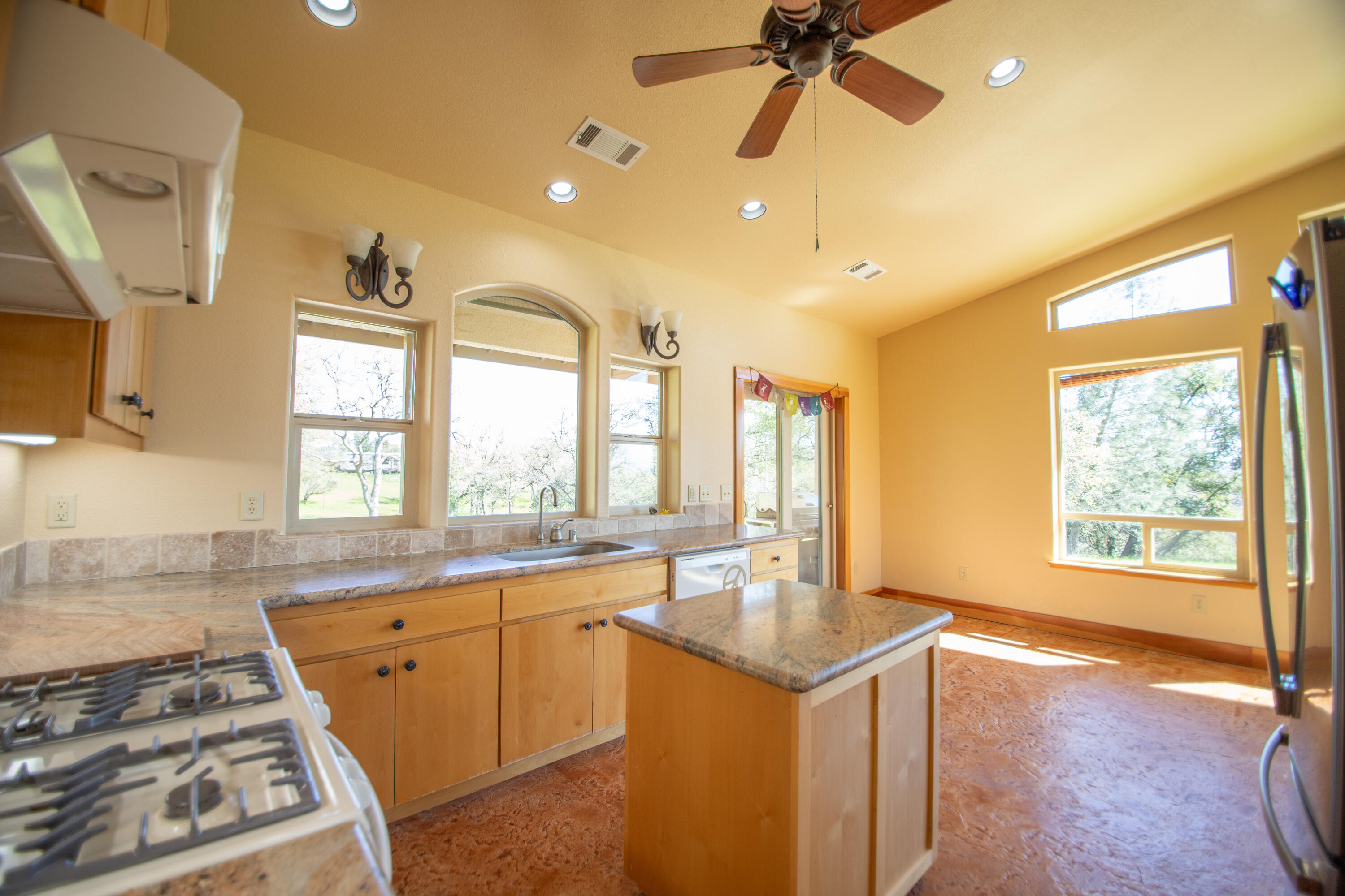 8822 Bass Pond Road Millville, CA 96062 - Photo 22 of 46 Bass Pond-22