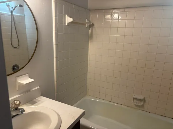 $1,050 | 307 Vantage Point Lane, Unit 32, Tallahassee, FL 32301