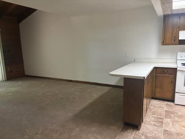 $1,050 | 307 Vantage Point Lane, Unit 32, Tallahassee, FL 32301