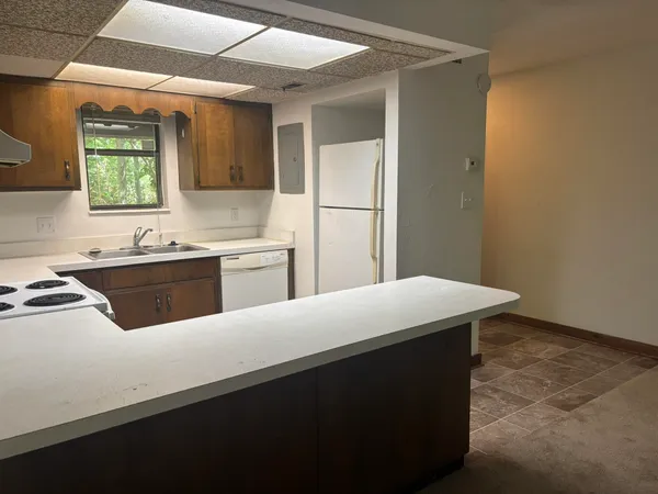 $1,050 | 307 Vantage Point Lane, Unit 32, Tallahassee, FL 32301