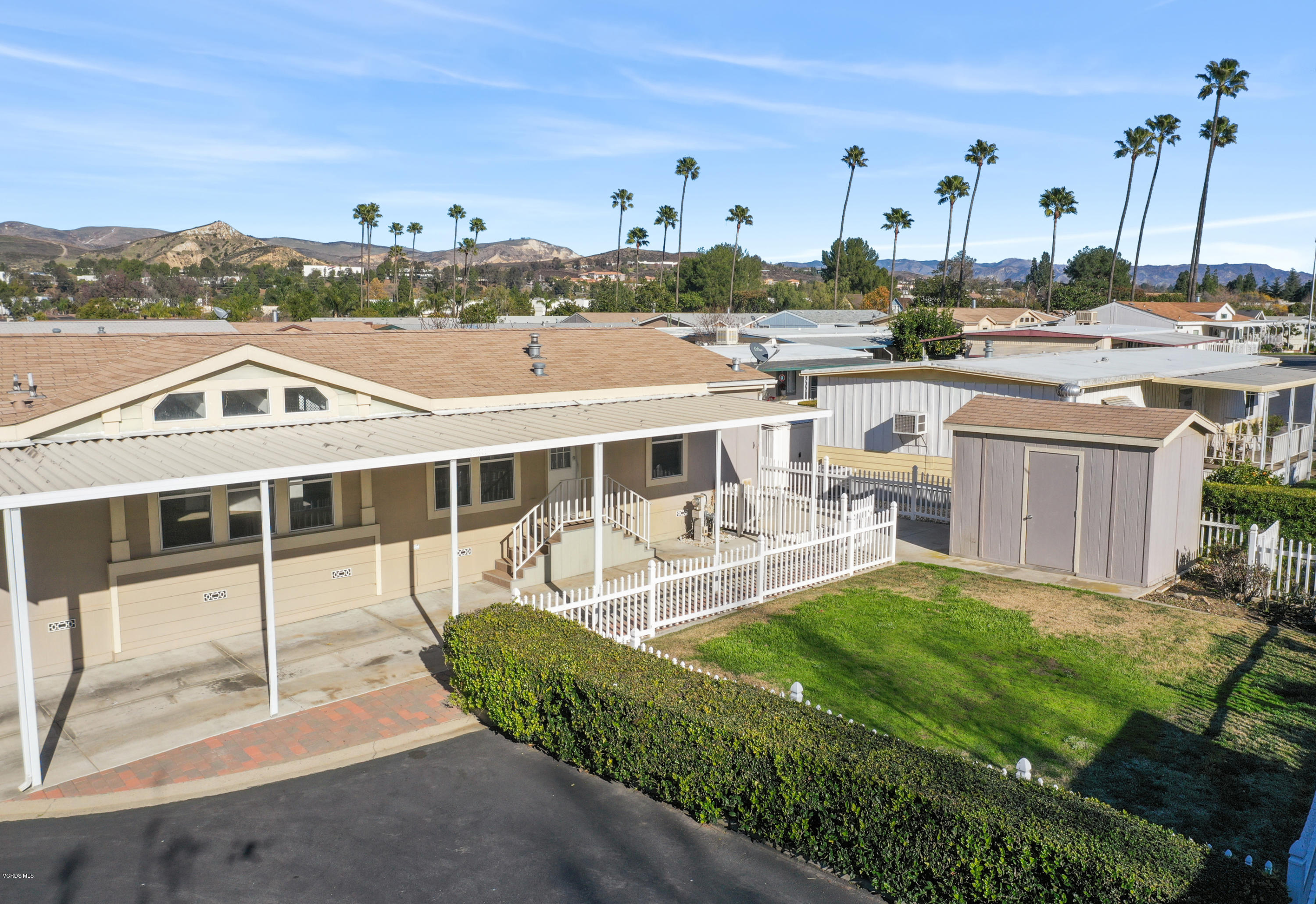 195 Tierra Rejada Road, Unit 215 Simi Valley, CA 93065 - Photo 3 of 32 Parking, Oversize Lot