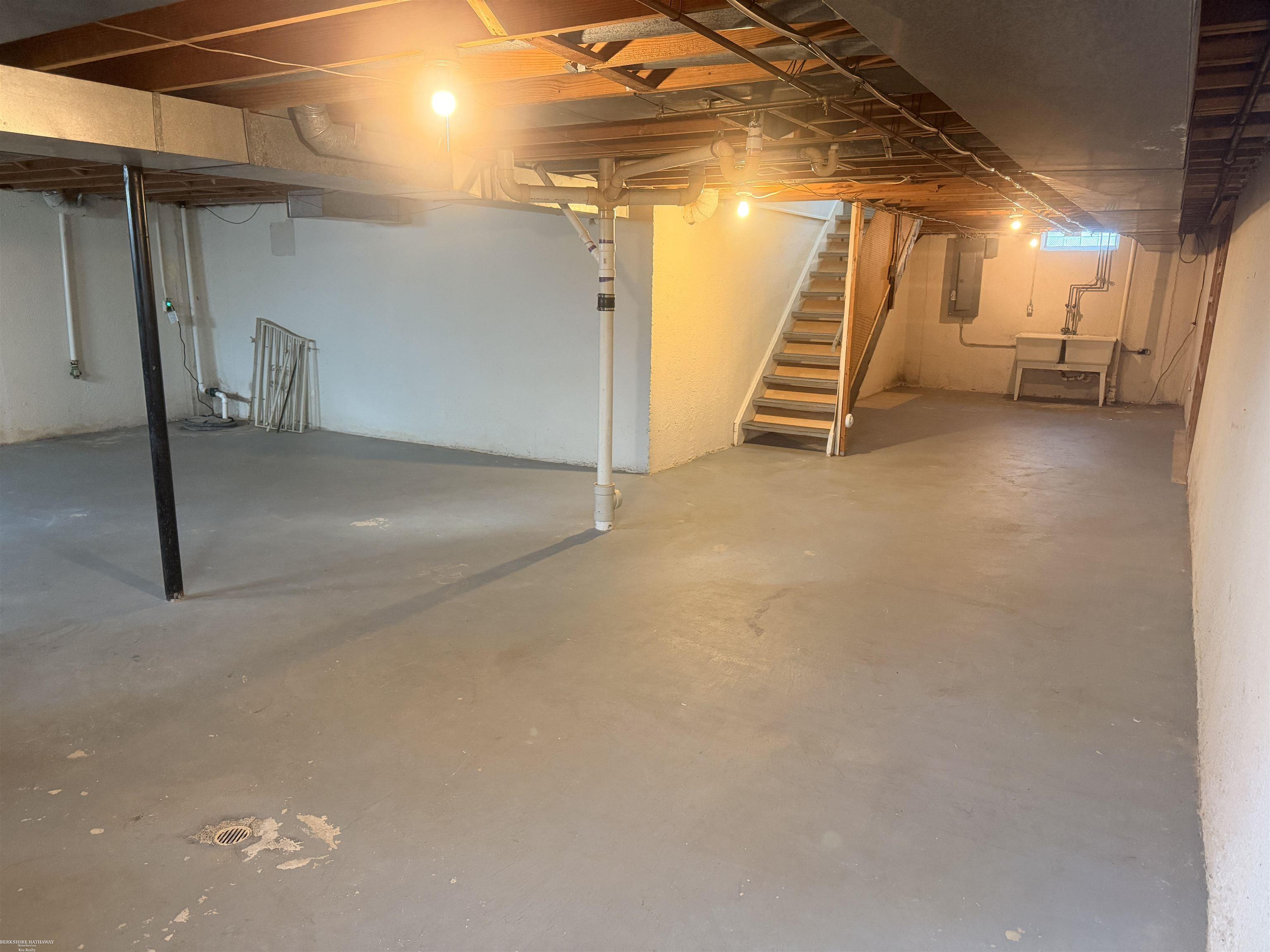 47121 Barbara Road Macomb, MI 48044 - Photo 21 of 30