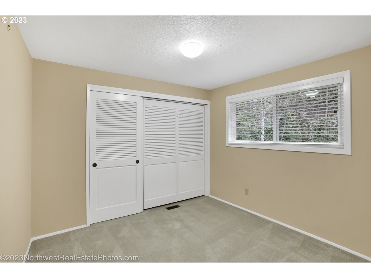 2975 Southwest Raleighview Drive Portland, OR 97225 - Photo 19 of 30 Bedroom