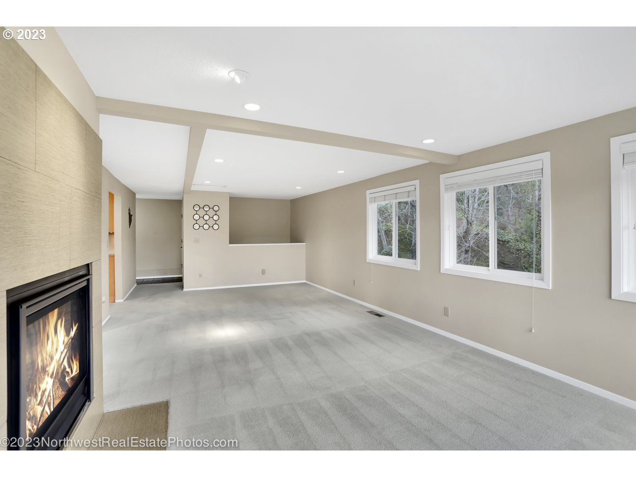 2975 Southwest Raleighview Drive Portland, OR 97225 - Photo 6 of 30 Gallery Image 6