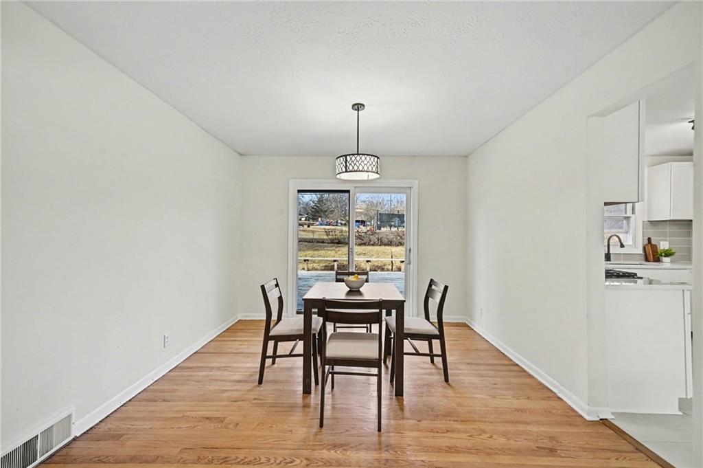 5936 Laurel Avenue Raytown, MO 64133 - Photo 6 of 30