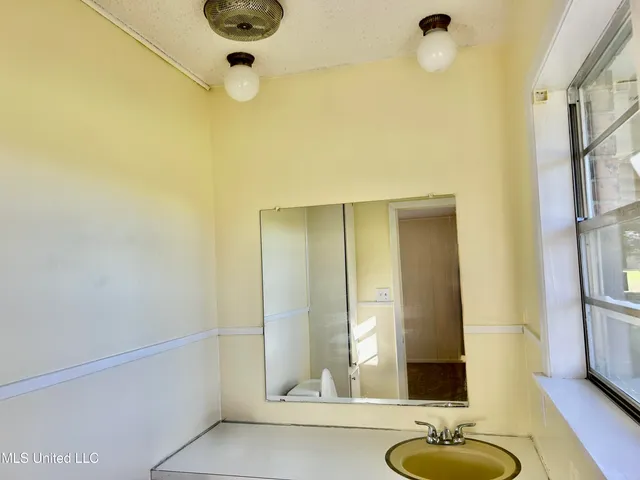 $155,000 | 1108 Pine Street, Taylorsville, MS 39168