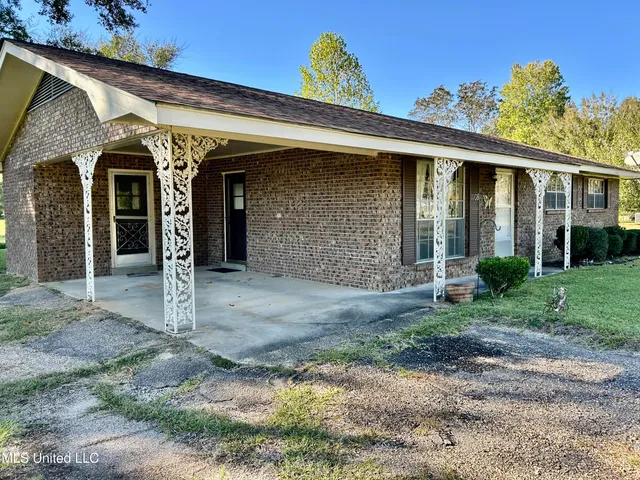 $155,000 | 1108 Pine Street, Taylorsville, MS 39168