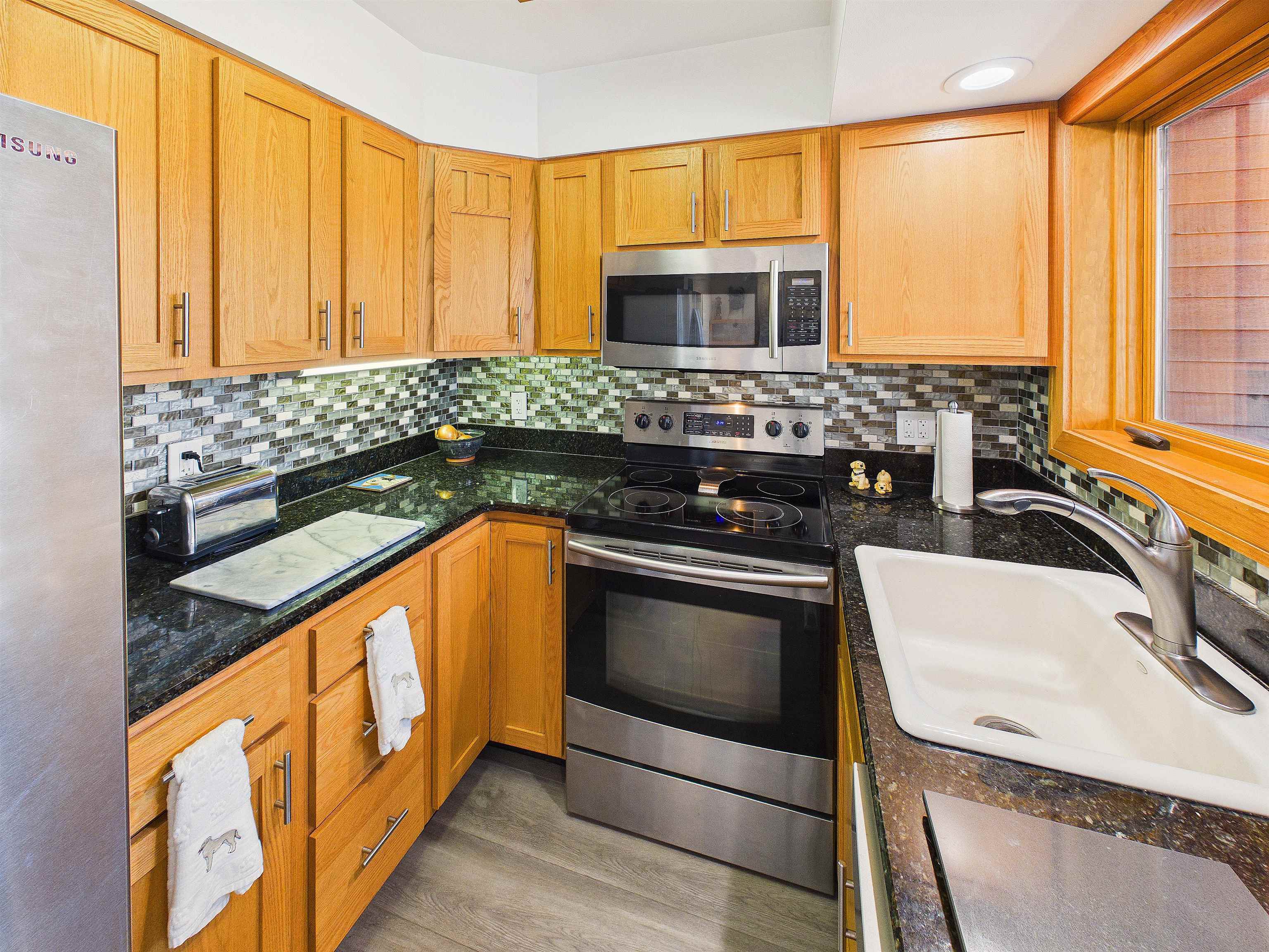182 High Ridge Road, Unit I02 Killington, VT 05751 - Photo 12 of 47
