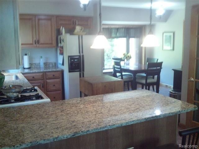 23903 Chapman Road Macomb, MI 48042 - Photo 12 of 21 C11 (Small).JPG