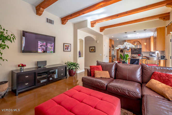 600 Rancho Road Thousand Oaks, CA 91362 - Photo 11 of 48 600 Rancho Rd Thousand Oaks CA-small-012